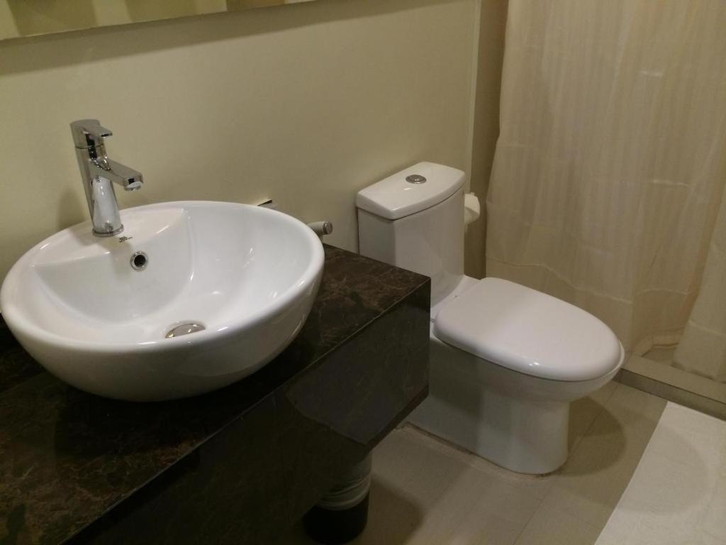 Gt Hotel Iloilo Zewnętrze zdjęcie